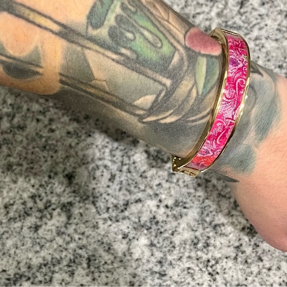 NWOT Bangle Bracelet - Picture 3 of 3